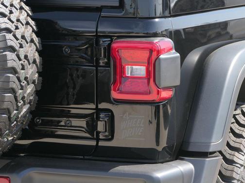 Black Clearcoat 2026 Jeep Wrangler Willys