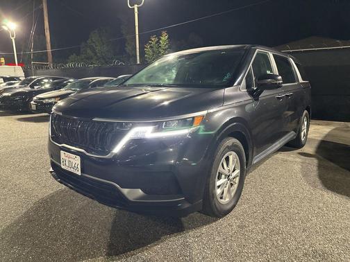 2022 Kia Carnival LXS