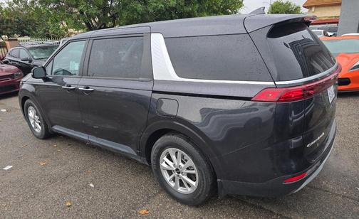 2022 Kia Carnival LXS