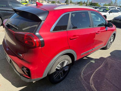 2022 Kia Niro Plug-In Hybrid EX Premium