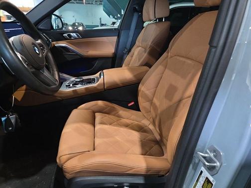 2025 BMW X6 xDrive40i