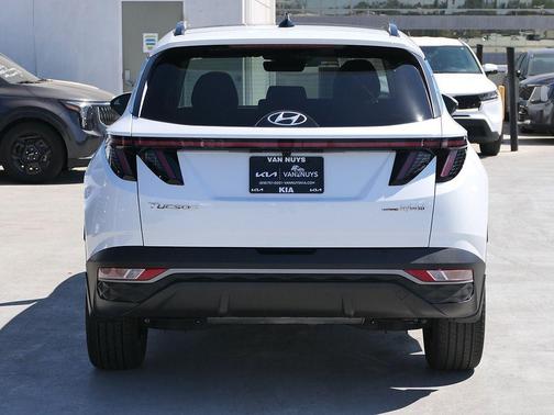 White Pearl 2024 Hyundai TUCSON Hybrid SEL Convenience