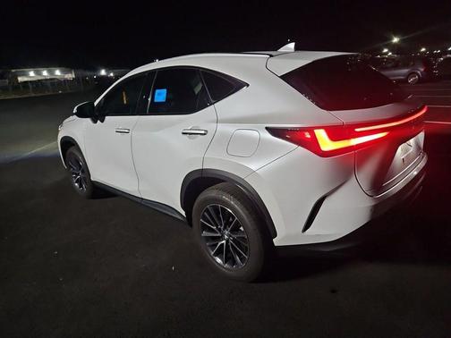 2024 Lexus NX 350h Premium