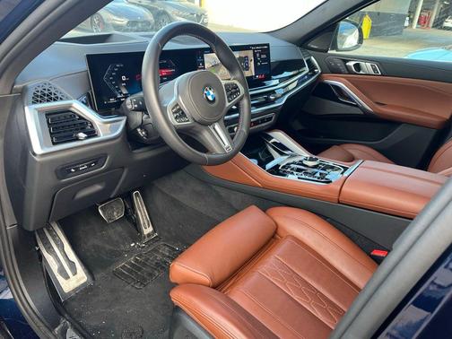 2025 BMW X6 M60i