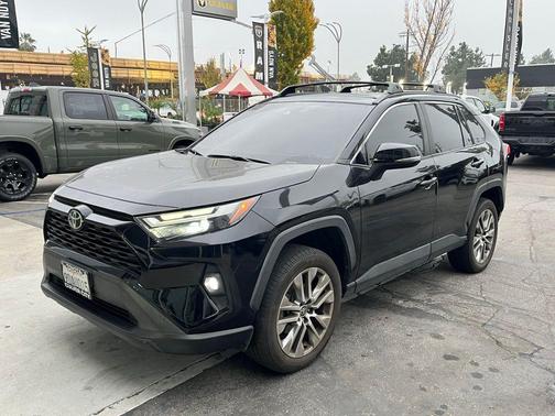 2022 Toyota RAV4 XLE Premium