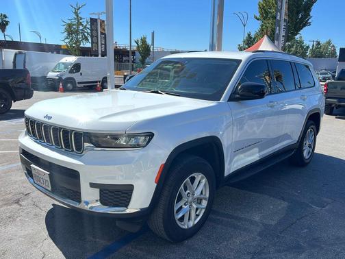 2023 Jeep Grand Cherokee L Laredo