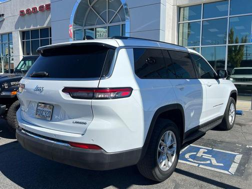 2023 Jeep Grand Cherokee L Laredo