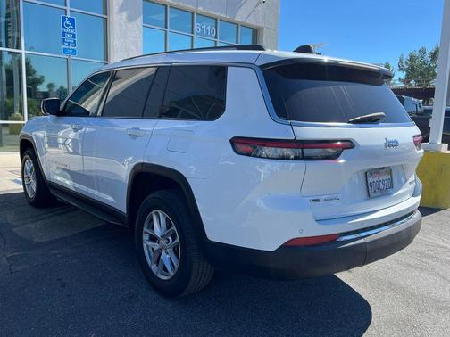 2023 Jeep Grand Cherokee L Laredo