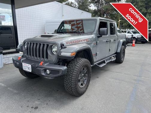 Photo 2 of 12 of 2022 Jeep Gladiator Mojave