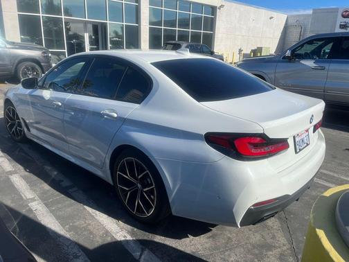 2022 BMW 540 i