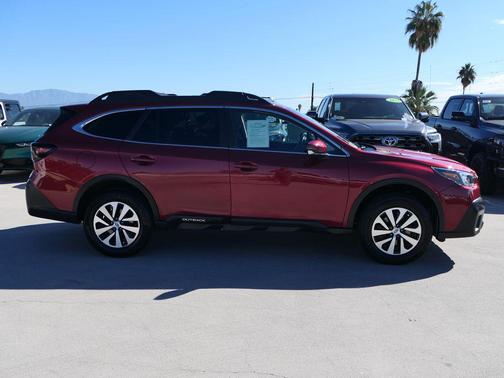 2022 Subaru Outback Premium