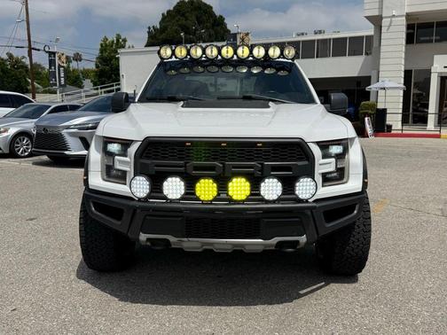 Oxford White 2019 Ford F-150 Raptor