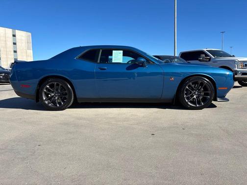 2022 Dodge Challenger R/T Scat Pack