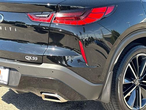 2023 INFINITI QX55 LUXE