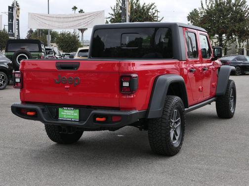 Red Clearcoat 2026 Jeep Gladiator Mojave 4x4