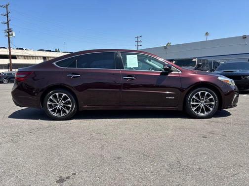 Sizzling Crimson Mica 2016 Toyota Avalon Hybrid XLE Premium