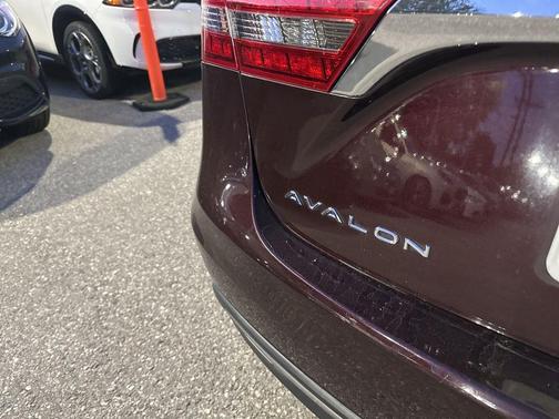 Sizzling Crimson Mica 2016 Toyota Avalon Hybrid XLE Premium