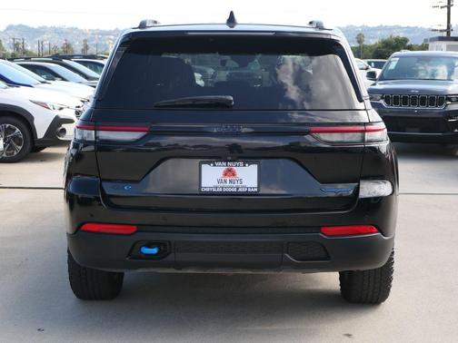 2024 Jeep Grand Cherokee 4xe Trailhawk