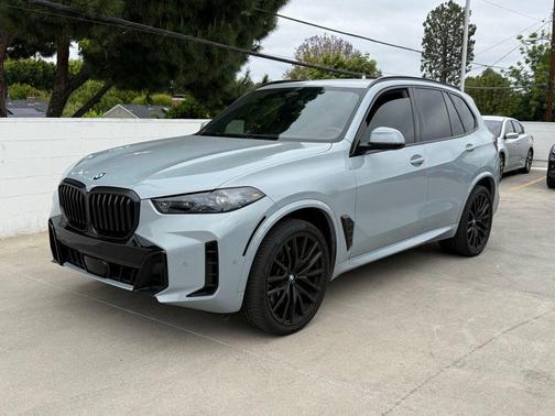 Brooklyn Gray Metallic 2025 BMW X5 sDrive40i