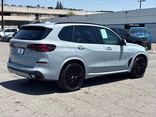 Brooklyn Gray Metallic 2025 BMW X5 sDrive40i