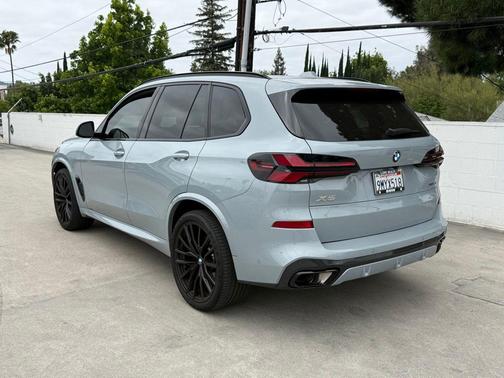 Brooklyn Gray Metallic 2025 BMW X5 sDrive40i