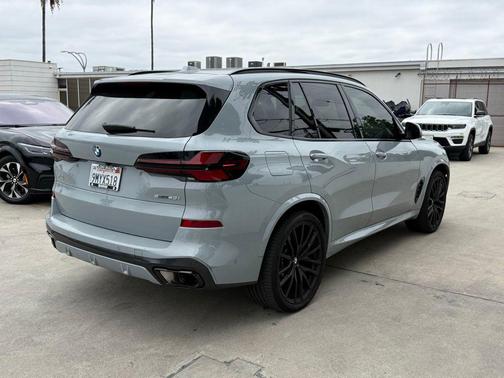 Brooklyn Gray Metallic 2025 BMW X5 sDrive40i