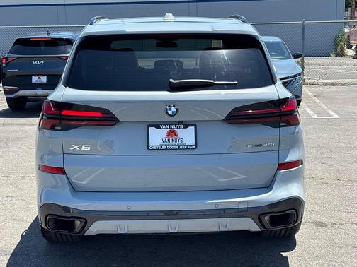 Brooklyn Gray Metallic 2025 BMW X5 sDrive40i