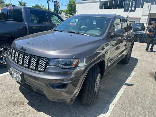 2021 Jeep Grand Cherokee Laredo