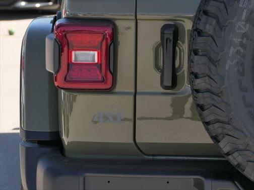 2025 Jeep Wrangler 4xe Willys