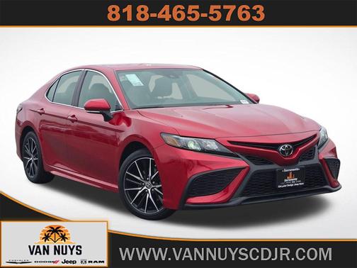 2024 Toyota Camry SE