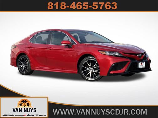 2024 Toyota Camry SE