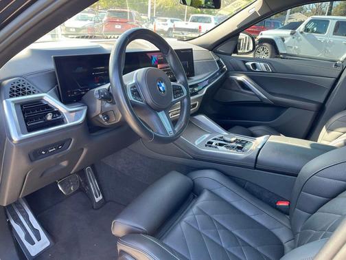 2024 BMW X6 xDrive40i