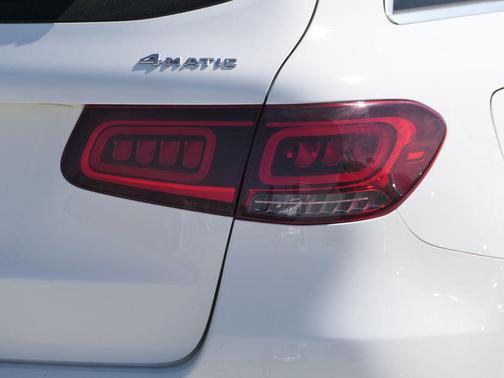 Polar White 2022 Mercedes-Benz GLC 300 4MATIC