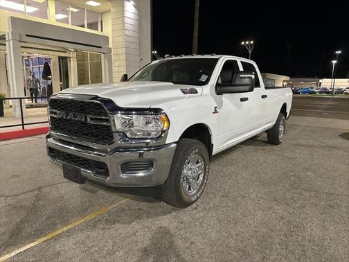 2024 RAM 2500 Tradesman Crew Cab 4x4 8' Box