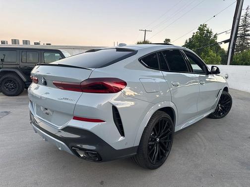 Brooklyn Grey Metallic 2025 BMW X6 xDrive40i
