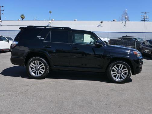 Midnight Black Metallic 2022 Toyota 4Runner TRD Sport