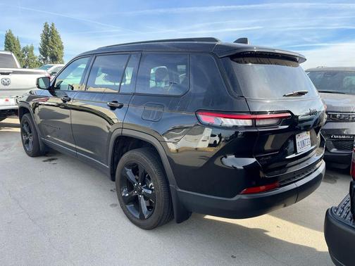 2024 Jeep Grand Cherokee L Altitude