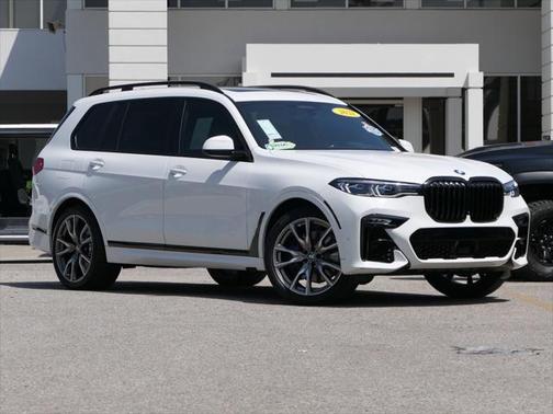 2021 BMW X7 M50i