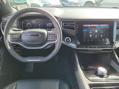 2023 Jeep Wagoneer L Series III 4x2