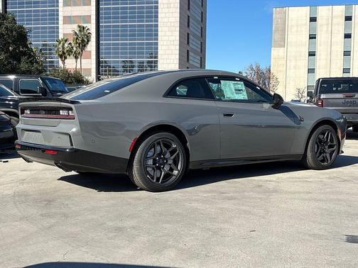 Destroyer Grey Clear Coat 2026 Dodge Charger Scat Pack