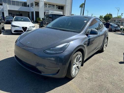 2023 Tesla Model Y Long Range Dual Motor All-Wheel Drive
