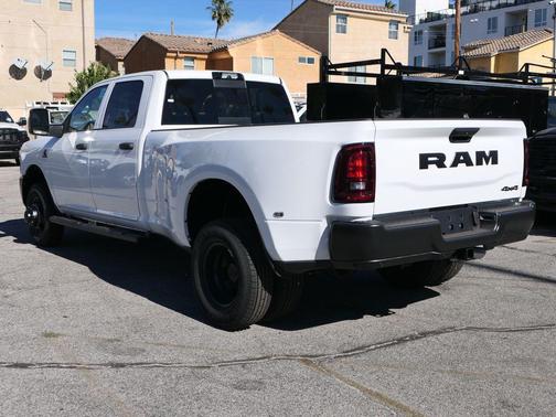 2026 RAM 3500 Tradesman Crew Cab 4x4 8' Box