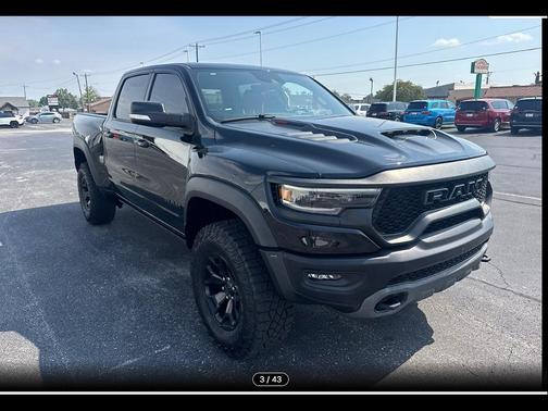 Diamond Black Crystal Pearlcoat 2022 RAM 1500 TRX