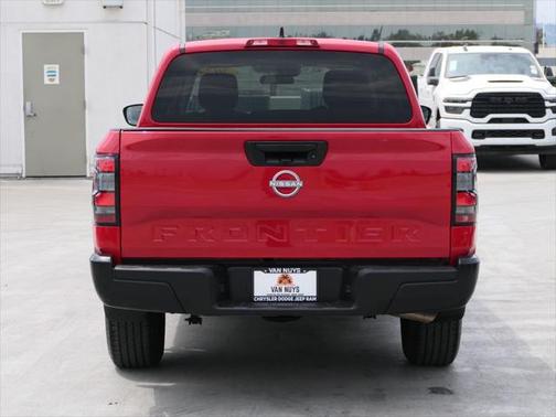 2024 Nissan Frontier S