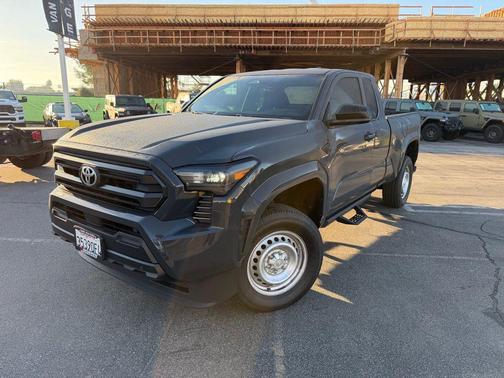 2025 Toyota Tacoma SR