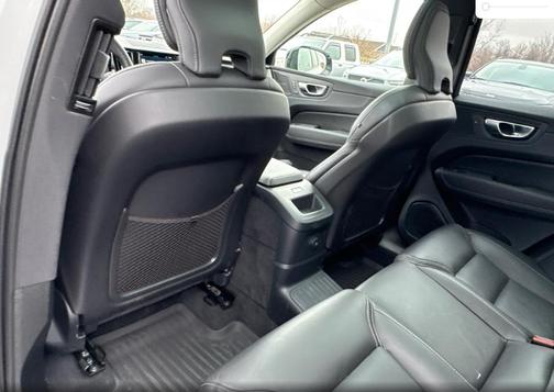 2025 Volvo XC60 Plug-In Hybrid Ultra, T8 AWD Electric/Gasoline, Dark