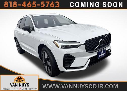 2025 Volvo XC60 Plug-In Hybrid Ultra, T8 AWD Electric/Gasoline, Dark