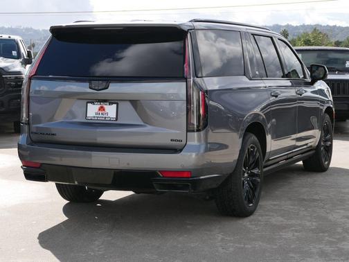 2021 Cadillac Escalade ESV Sport Platinum