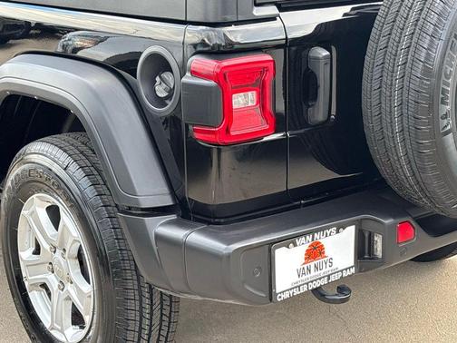 2021 Jeep Wrangler Sport S