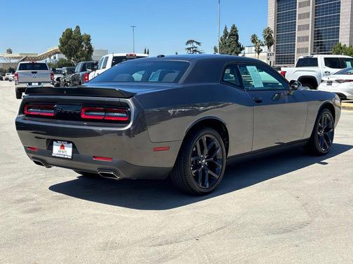 2023 Dodge Challenger SXT